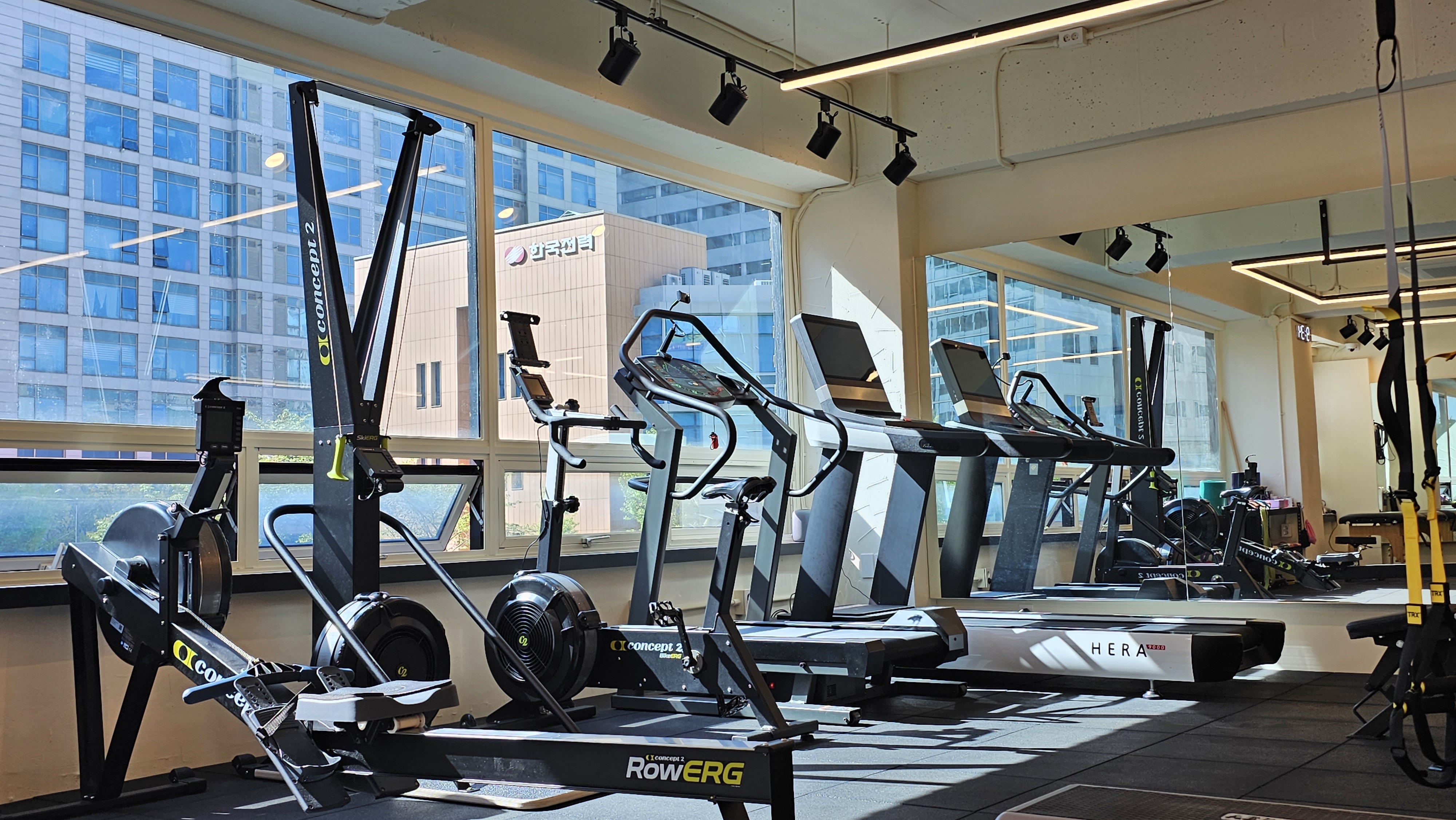 턴온피트니스_마포공덕점