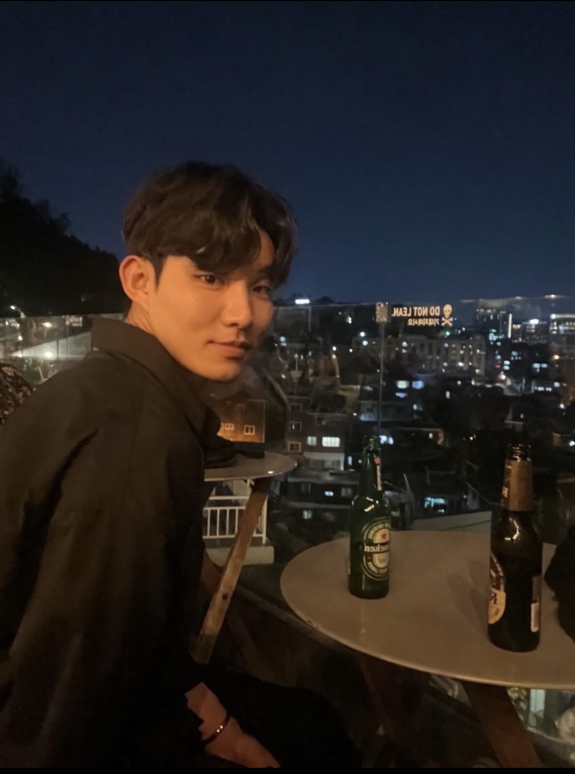 큐레이터